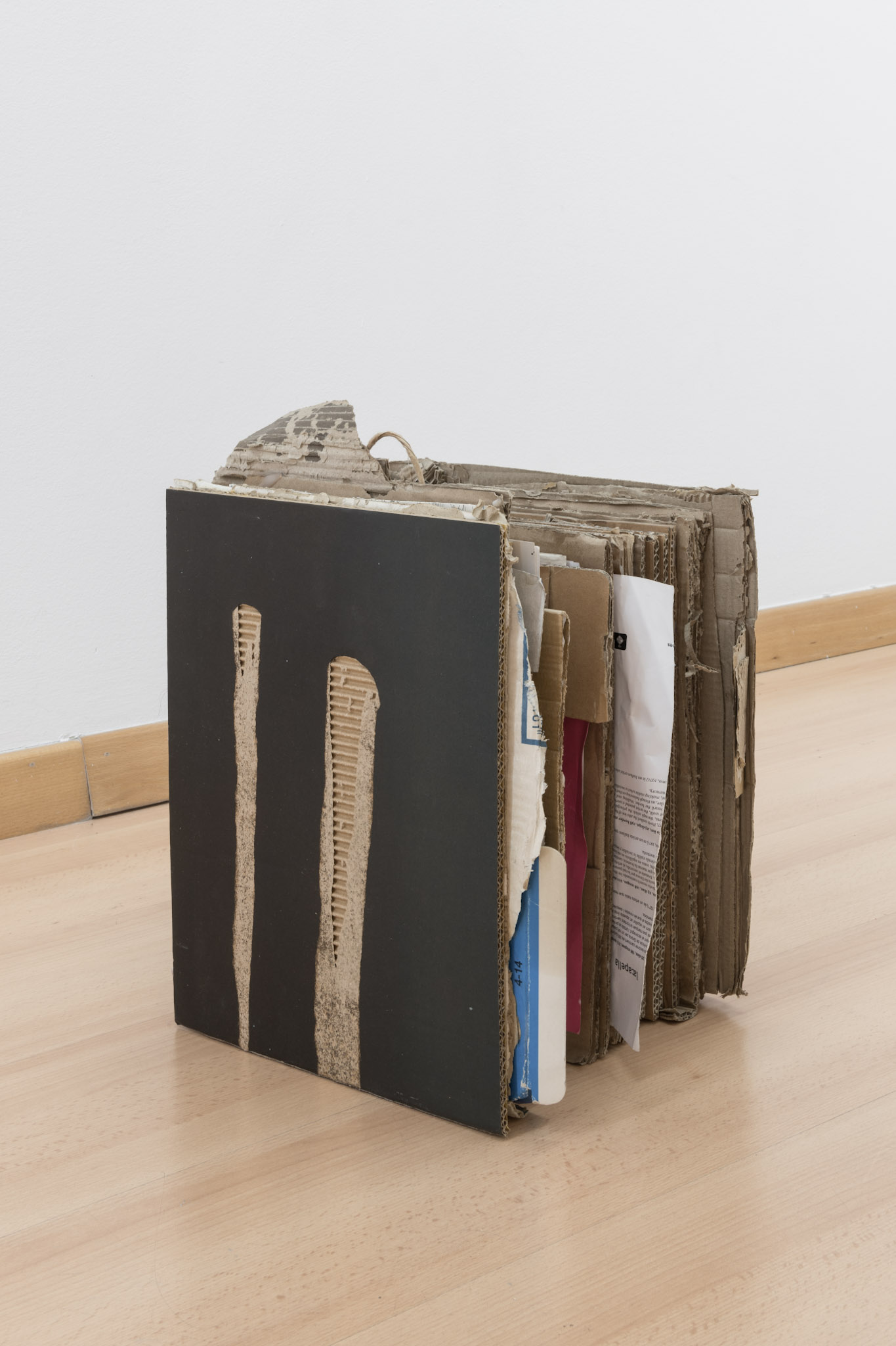 Concetti spaziali, 2020, óleo sobre cartón, diferentes medidas|Concetti spaziali, 2020, óleo sobre cartón, diferentes medidas