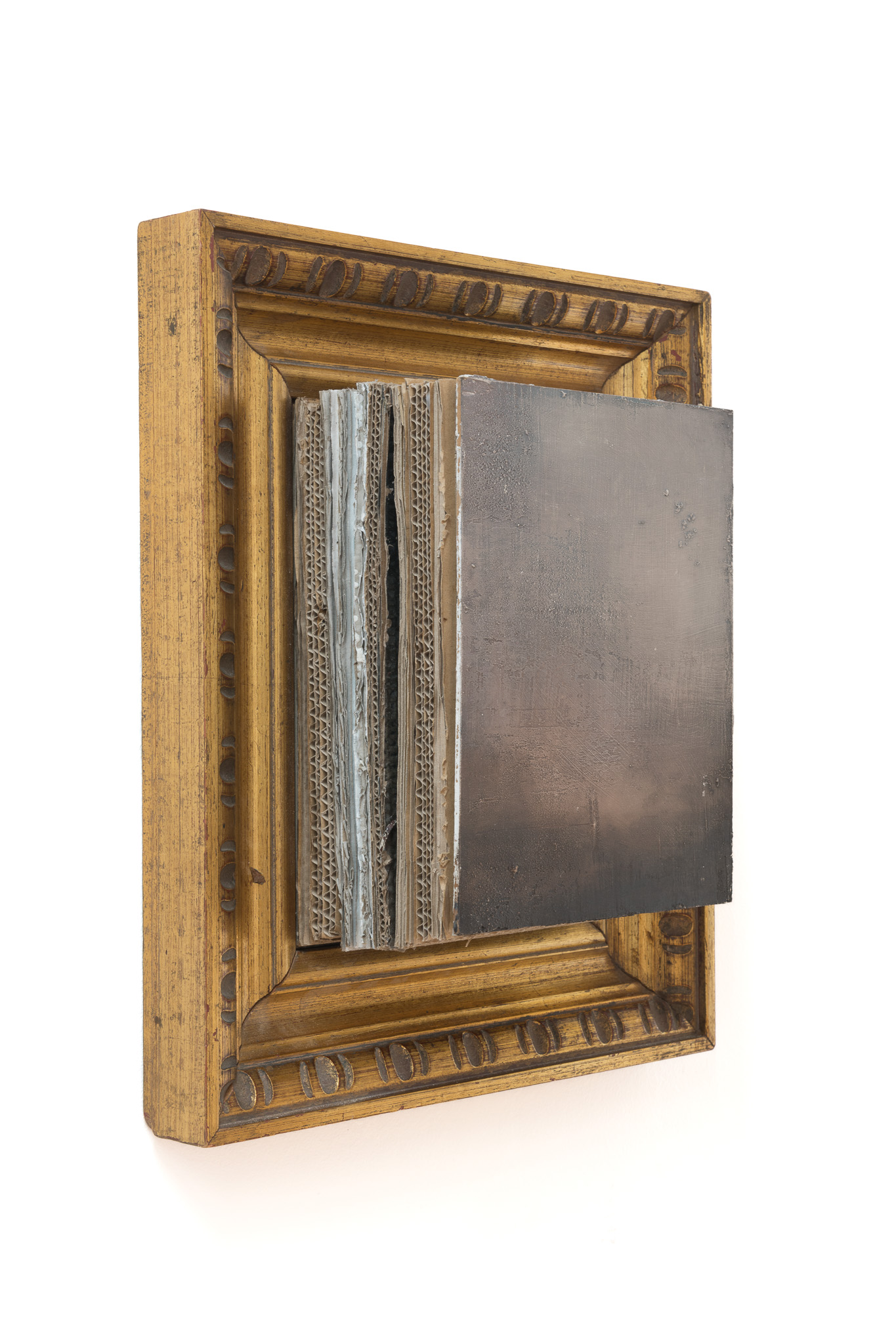 Paisaje, 2020, óleo sobre cartón y marco, 42 × 35,7 × 13 cm